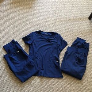 Cherokee Infinity scrub set